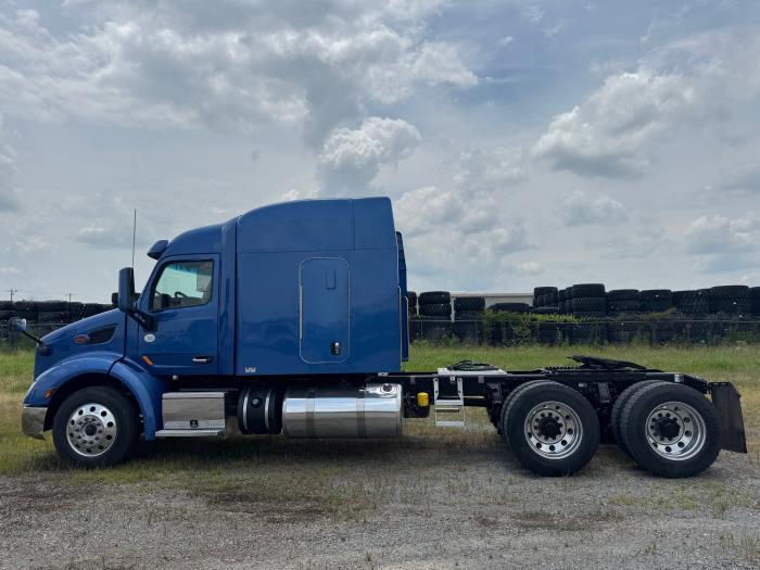 2018 Peterbilt 579-9