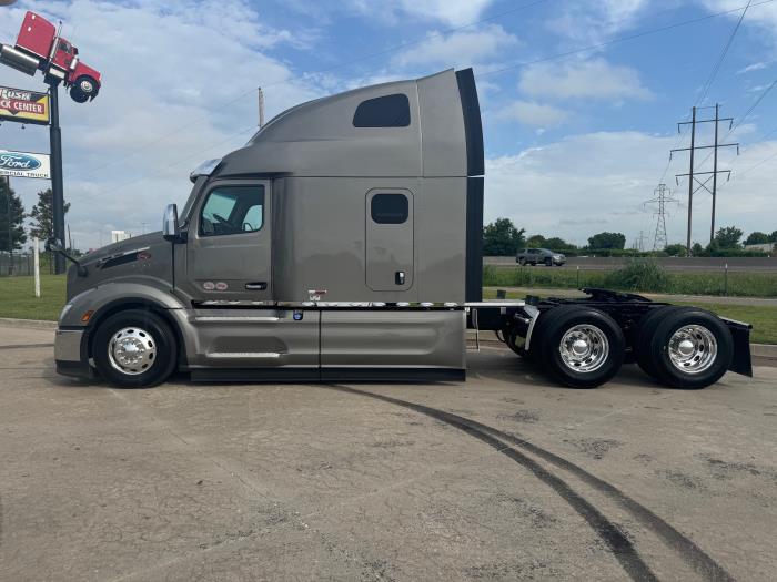 2026 Peterbilt 579-2