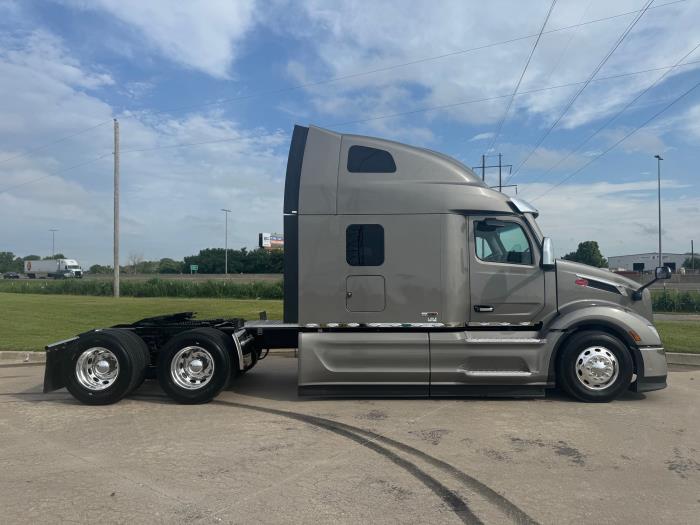 2026 Peterbilt 579-5