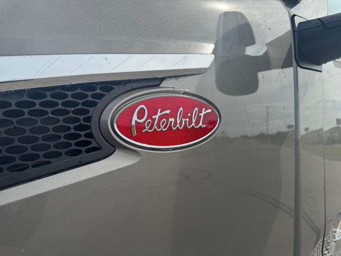 2026 Peterbilt 579-9