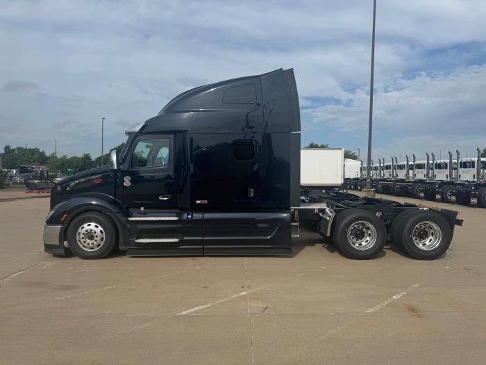 2026 Peterbilt 579-2