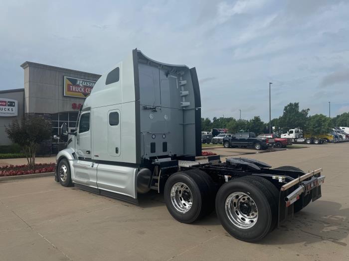 2026 Peterbilt 579-3