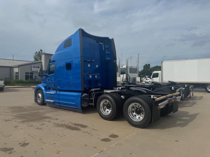 2026 Peterbilt 579-3