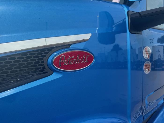 2026 Peterbilt 579-4