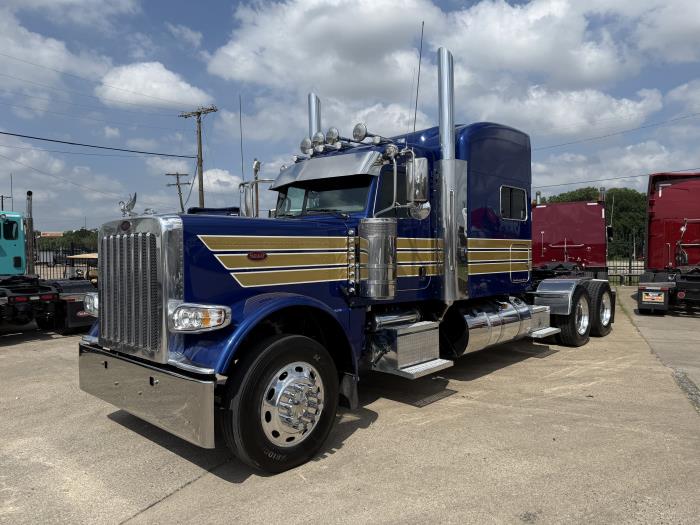2022 Peterbilt 389-1