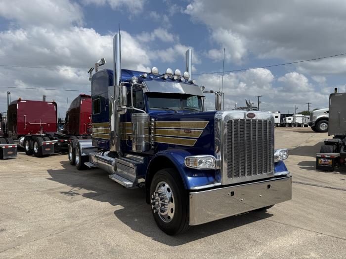 2022 Peterbilt 389-25