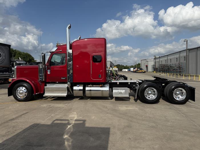 2026 Peterbilt 589-4