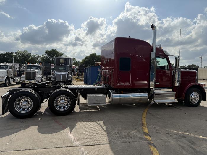 2026 Peterbilt 589-9