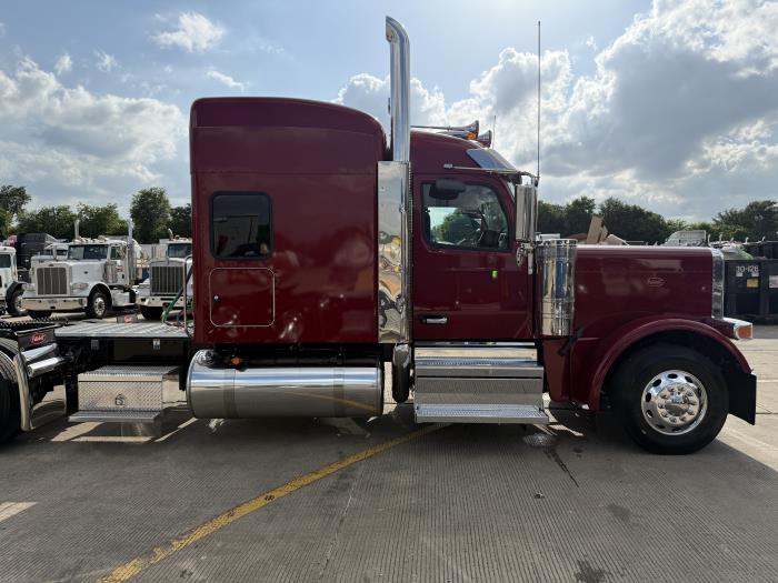 2026 Peterbilt 589-10
