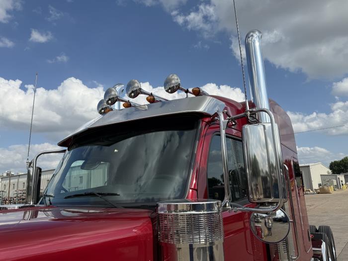 2026 Peterbilt 589-13