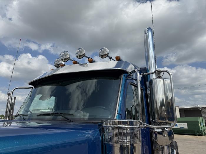 2026 Peterbilt 589-13