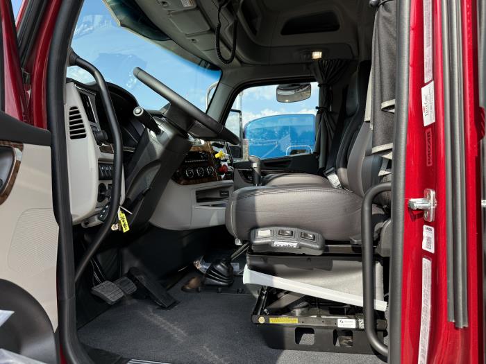 2026 Peterbilt 589-28