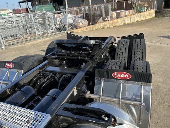 2020 Peterbilt 567-14