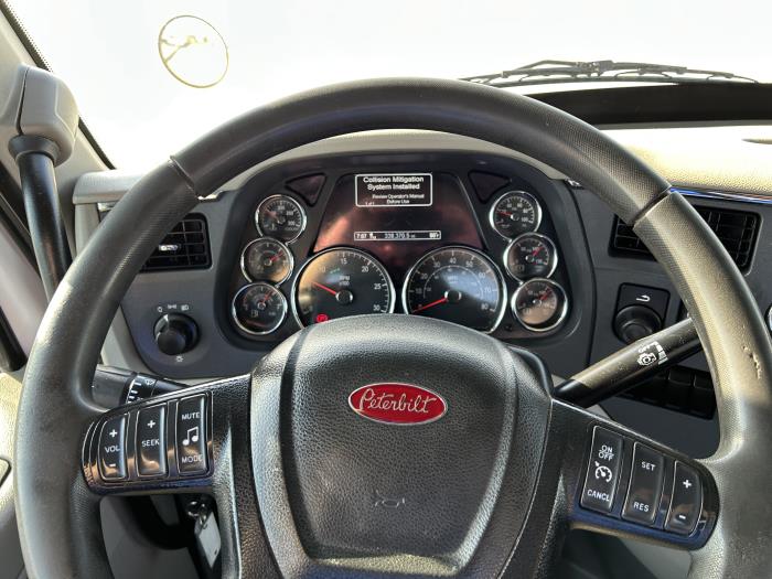 2020 Peterbilt 567-31