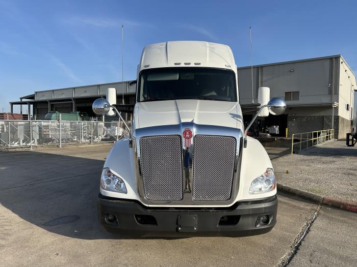 2021 Kenworth T680-8