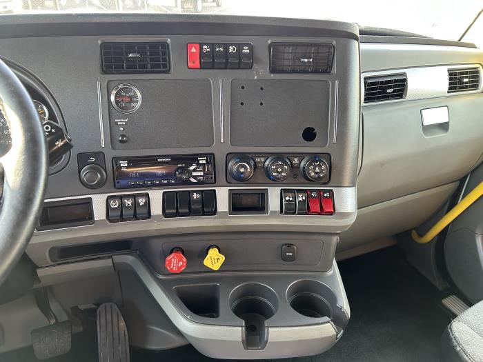 2021 Kenworth T680-34