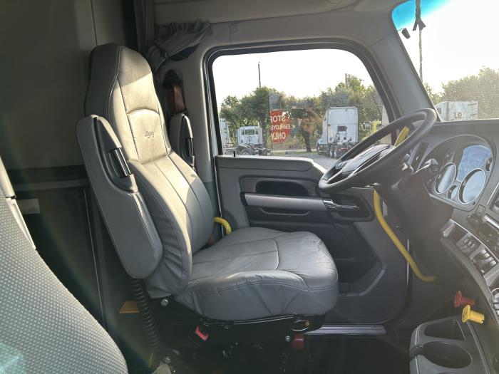 2021 Kenworth T680-23