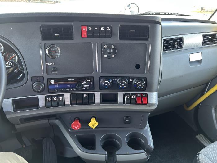 2021 Kenworth T680-34
