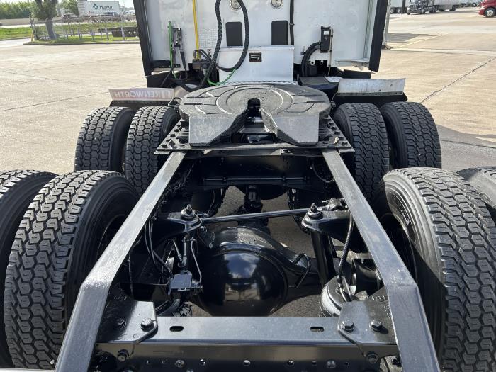 2021 Kenworth T680-13
