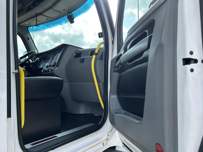 2021 Kenworth T680-22