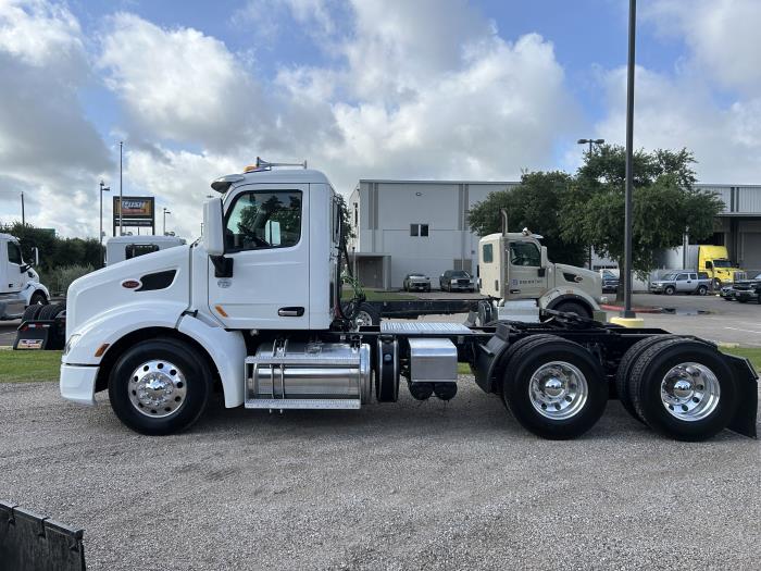 2020 Peterbilt 579-2