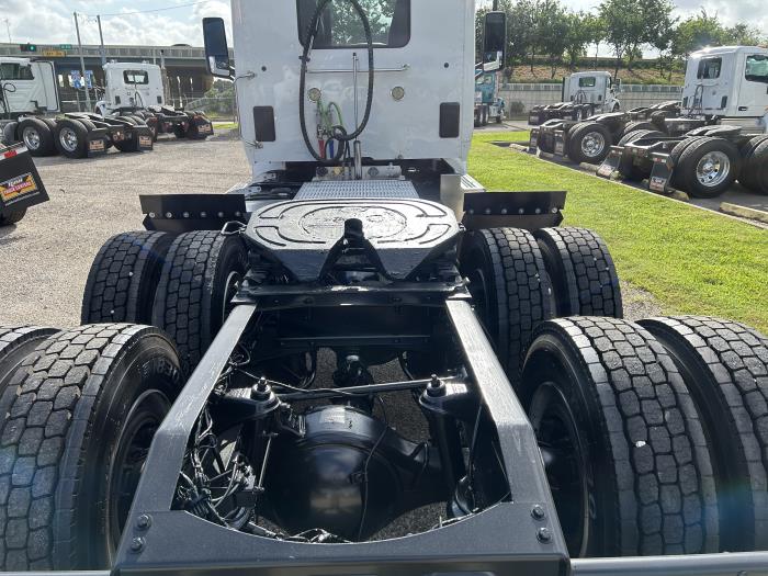 2020 Peterbilt 579-13