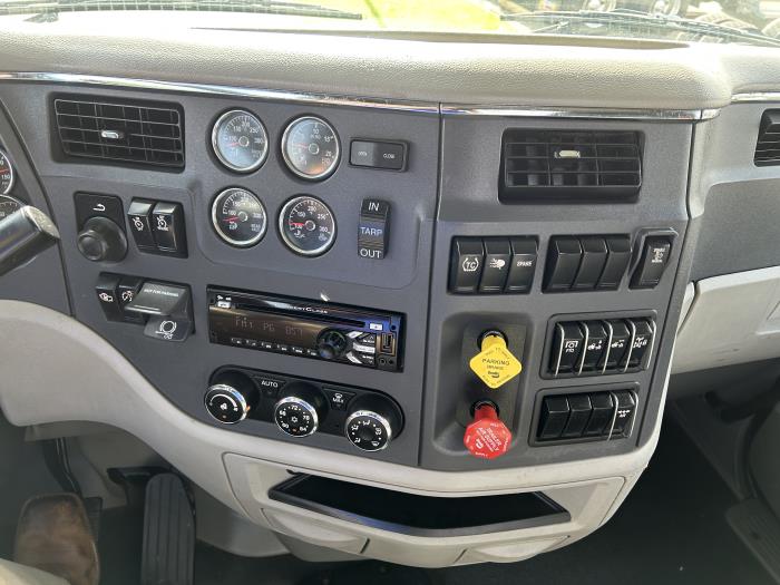 2020 Peterbilt 579-29