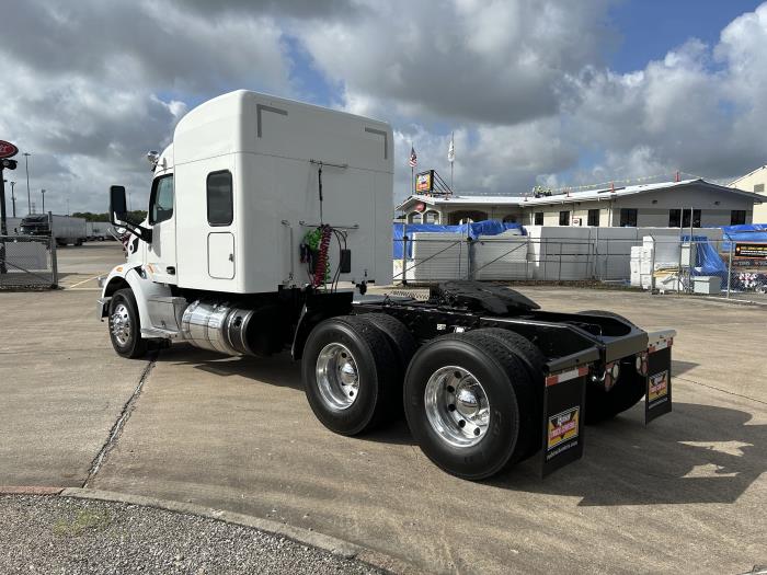 2021 Peterbilt 567-3