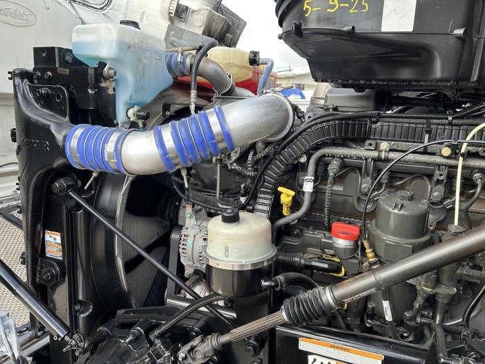 2021 Peterbilt 567-17