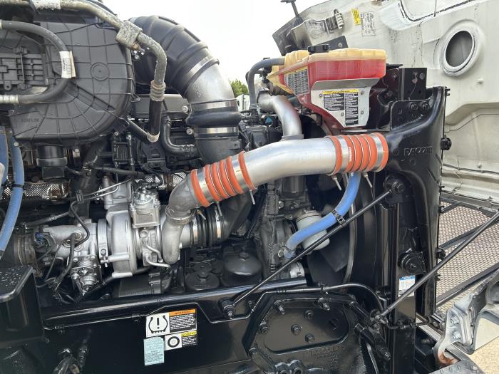 2021 Peterbilt 567-20