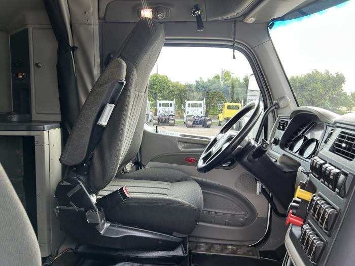 2021 Peterbilt 567-23