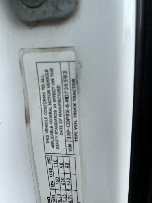 2021 Peterbilt 567-27