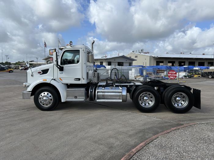 2020 Peterbilt 567-2