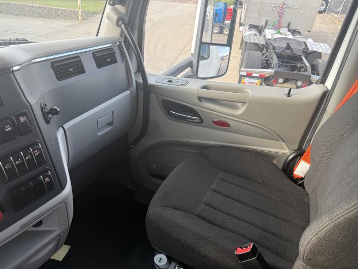 2021 Peterbilt 579-7