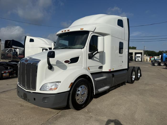 2021 Peterbilt 579-1