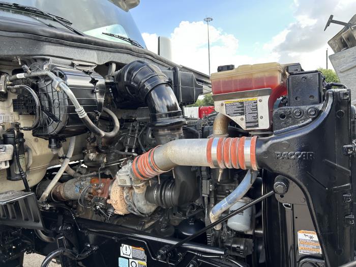 2020 Peterbilt 567-20