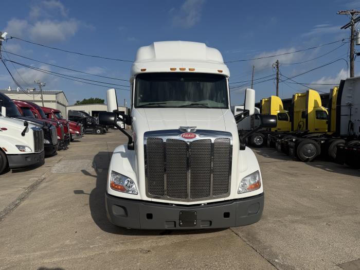 2021 Peterbilt 579-2