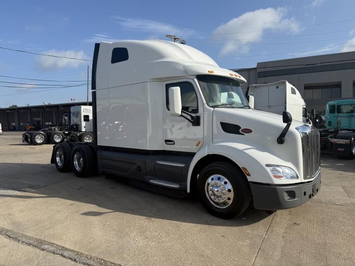 2021 Peterbilt 579-23