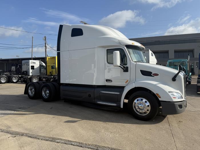 2021 Peterbilt 579-24
