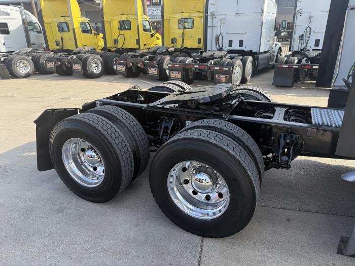 2021 Peterbilt 579-26