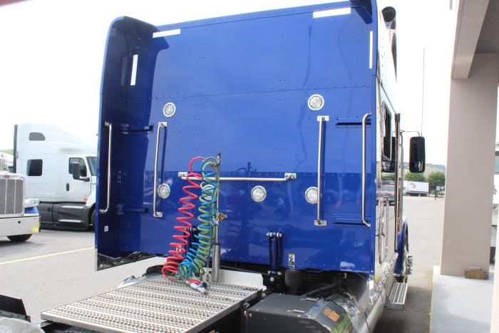 2024 Peterbilt 389-6