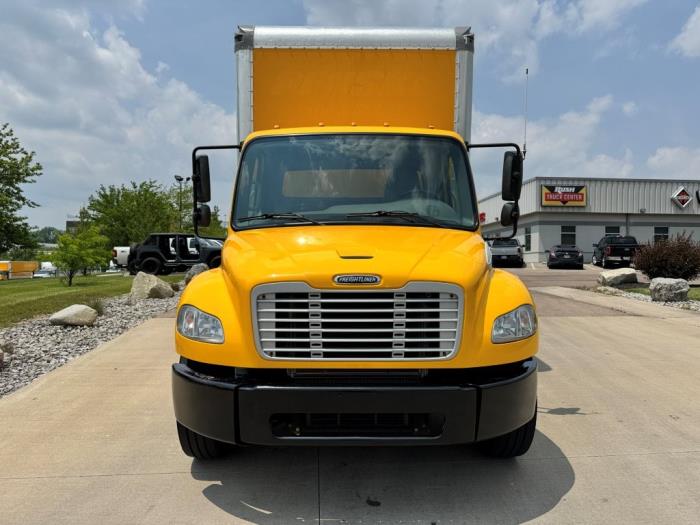 2019 Freightliner Business Class M2 106-1