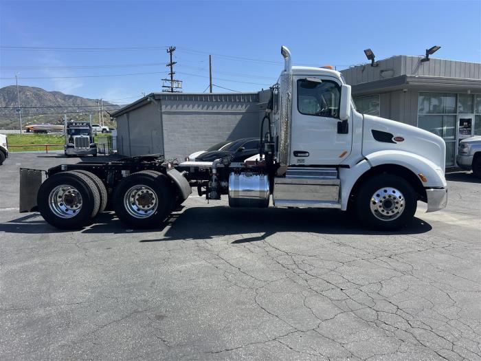 2020 Peterbilt 567-4