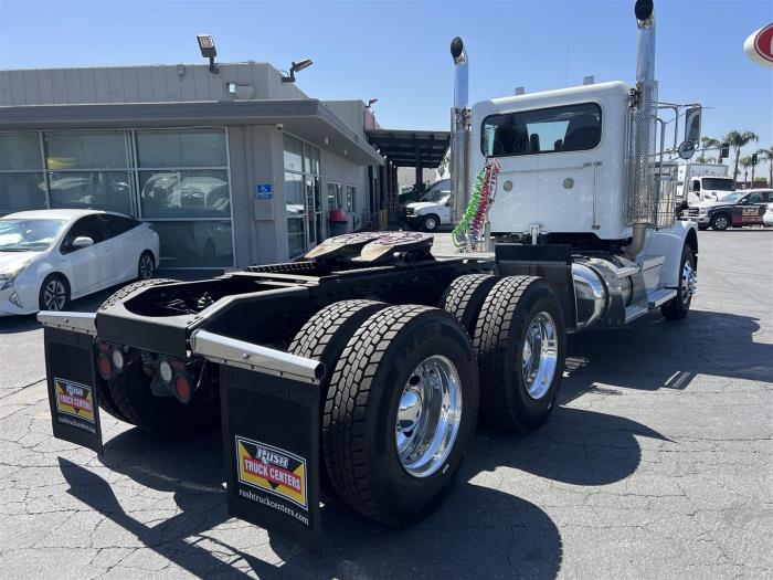 2021 Peterbilt 389-5
