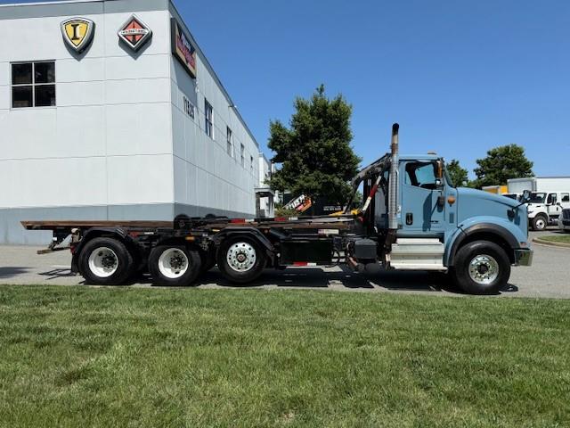 2020 International HX620-13