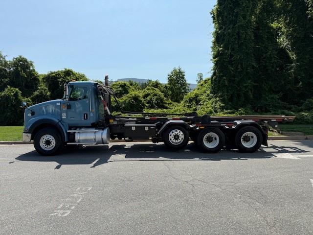 2020 International HX620-14