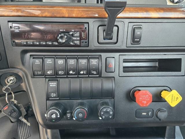 2019 International LT625-9