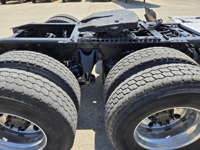 2019 International LT625-15