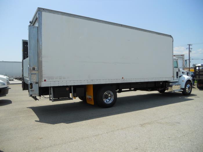 2017 Peterbilt 337-3