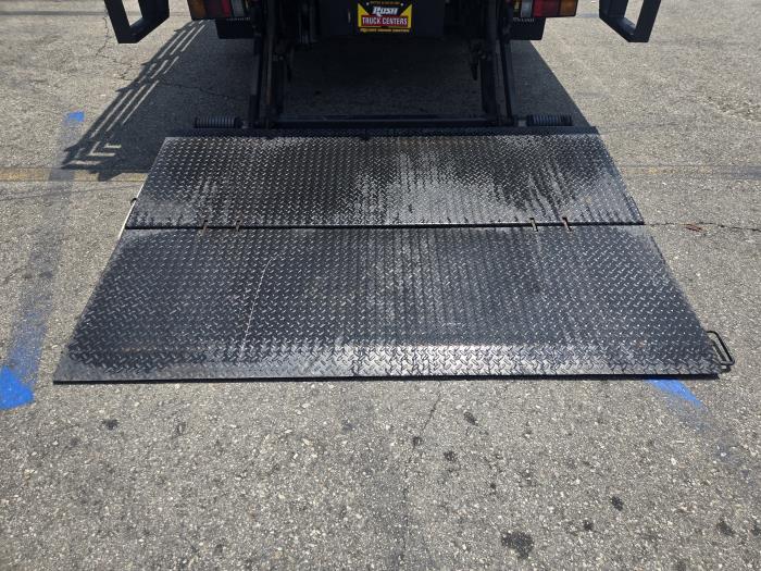 2019 Isuzu NRR-13